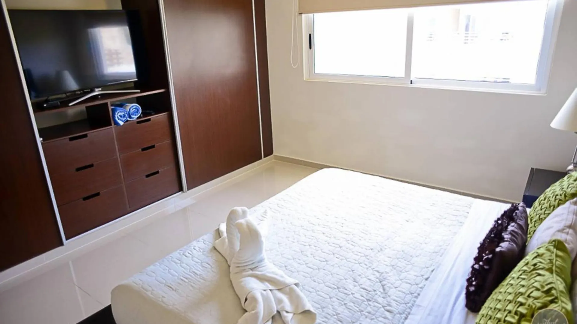 Holiday home 3 Bedroom Penthouse With Private Rooftop + Jacuzzi, Pool, Gym & Beach Club, Sabbia Playa del Carmen Mexico