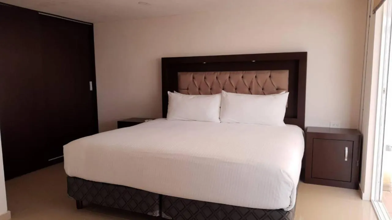 3 Bedroom Penthouse With Private Rooftop + Jacuzzi, Pool, Gym & Beach Club, Sabbia Playa del Carmen