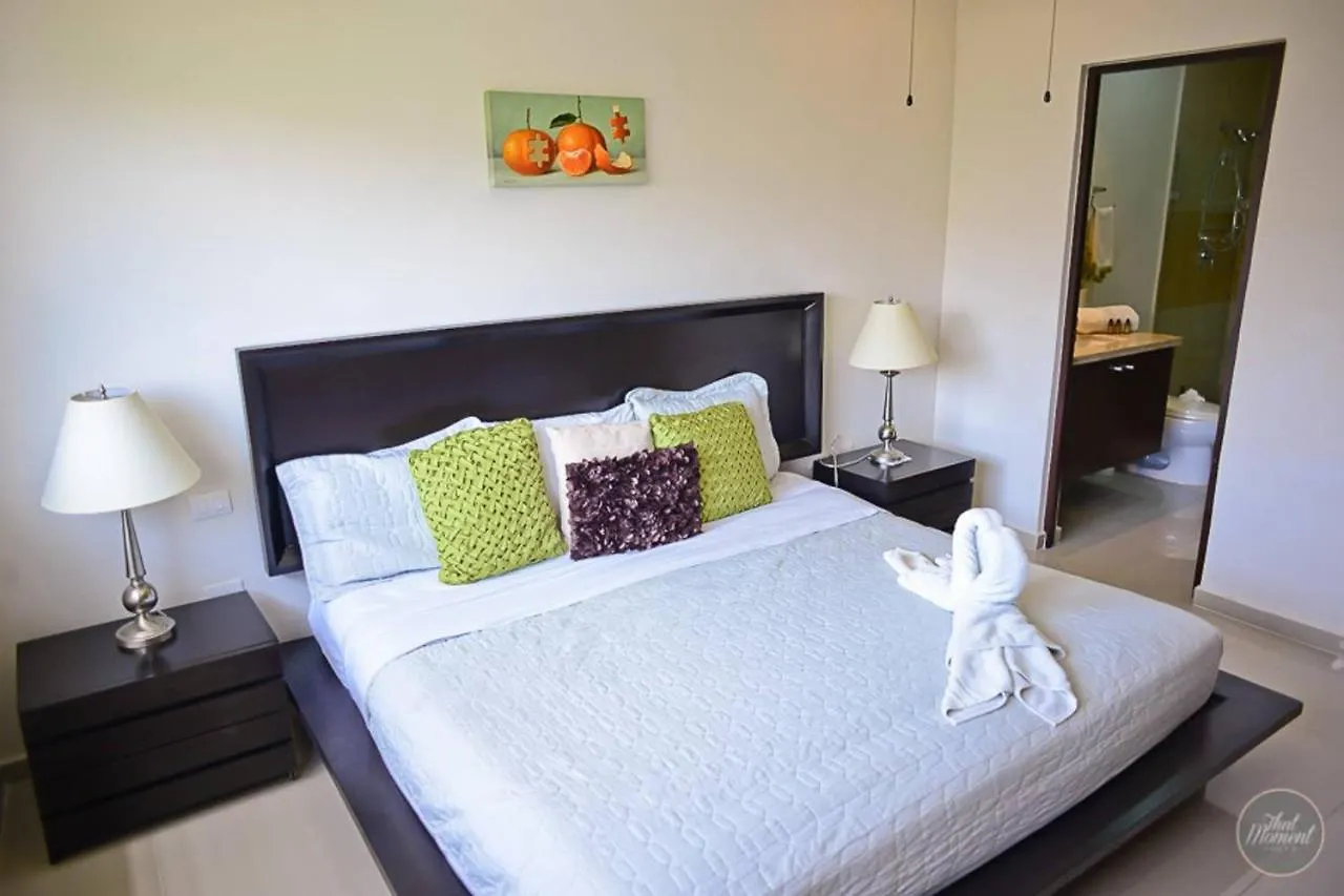 3 Bedroom Penthouse With Private Rooftop + Jacuzzi, Pool, Gym & Beach Club, Sabbia Playa del Carmen Holiday home